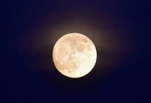 How to Take Pictures of the Moon with iPhone